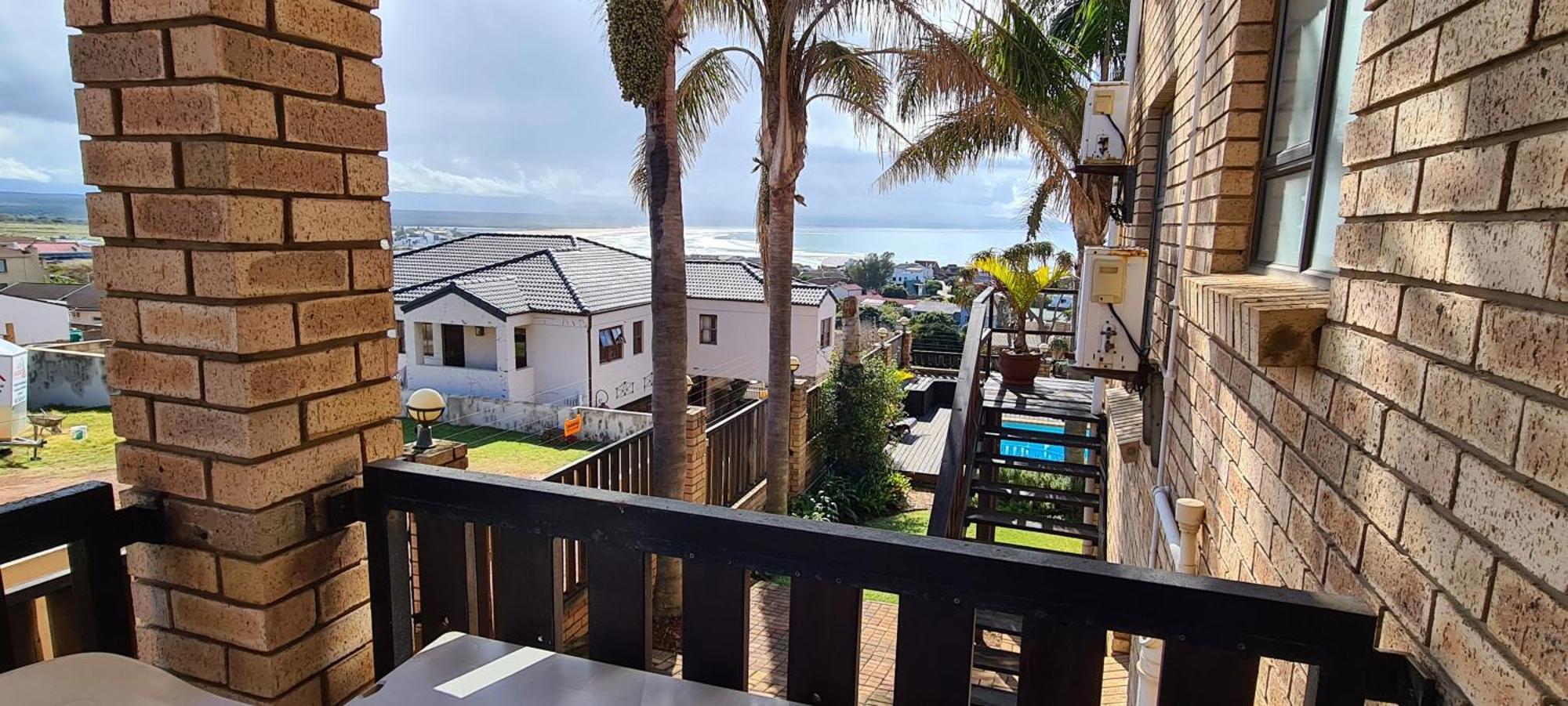 Ocean View Guest House Джефрис-Бей Экстерьер фото