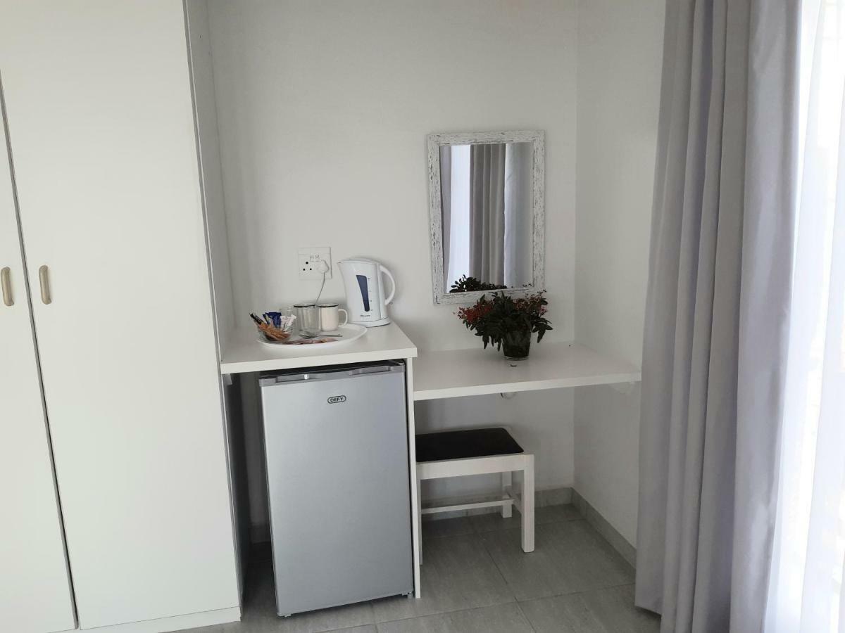 Ocean View Guest House Джефрис-Бей Экстерьер фото